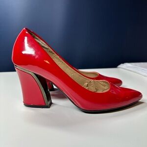 VANELi Red Patent Leather Pointed Toe Block Heels Size 6